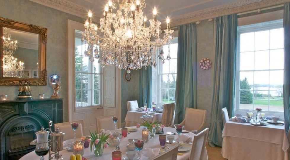 לינה וארוחת בוקר ברוקוויל Maplehurst Manor מראה חיצוני תמונה